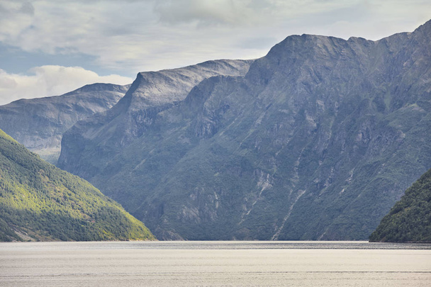 Norský fjord krajina. Cruise cestování. Navštivte Norsko. Venkovní  - Fotografie, Obrázek