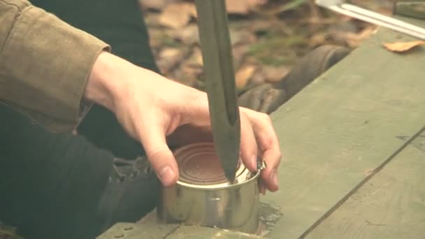Soldiers with a knife opens canned food - Video, Çekim