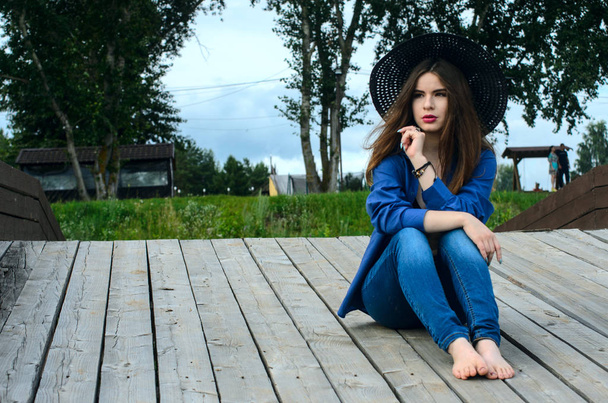 the girl in the blue shirt - Fotografie, Obrázek