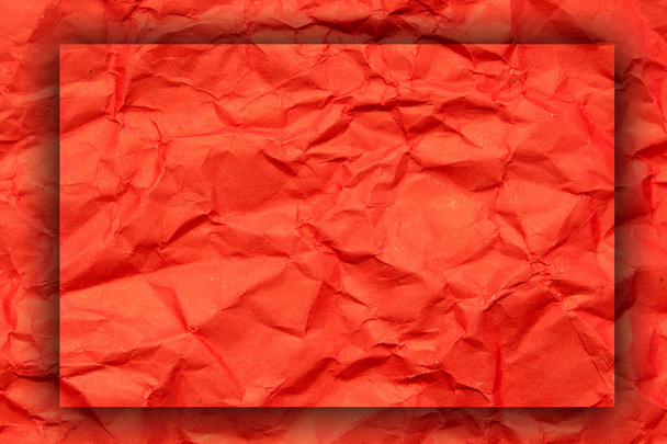 κόκκινο τσαλακωμένο χαρτί, για υπόβαθρα ή υφές. - Φωτογραφία, εικόνα