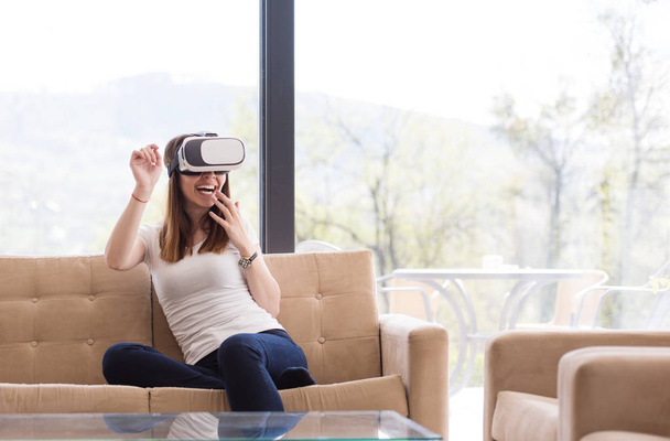 woman using VR-headset glasses of virtual reality - Φωτογραφία, εικόνα
