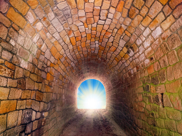 Свет в конце туннеля
 - Фото, изображение