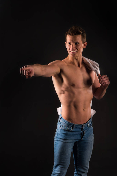 Athletic bodybuilder pose. - Photo, Image