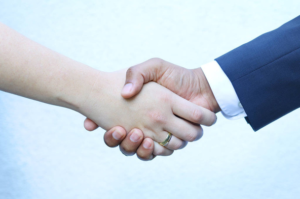 Closing deal - Shaking hands - Fotografie, Obrázek