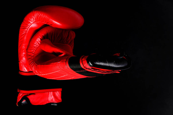 Pair of boxing mittens in bright red color - Φωτογραφία, εικόνα