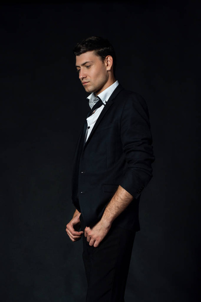 Handsome young man in suit - Fotó, kép