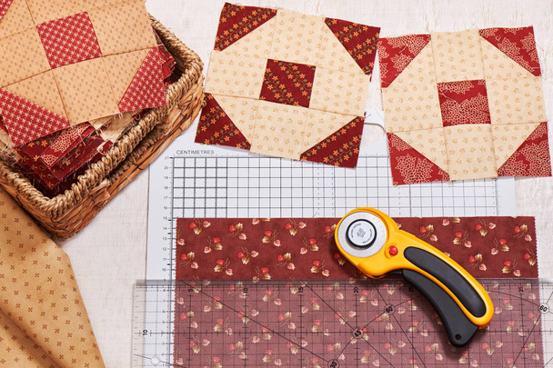 Cut fabric for sewing quilt blocks, pile ready blocks - Foto, Imagem