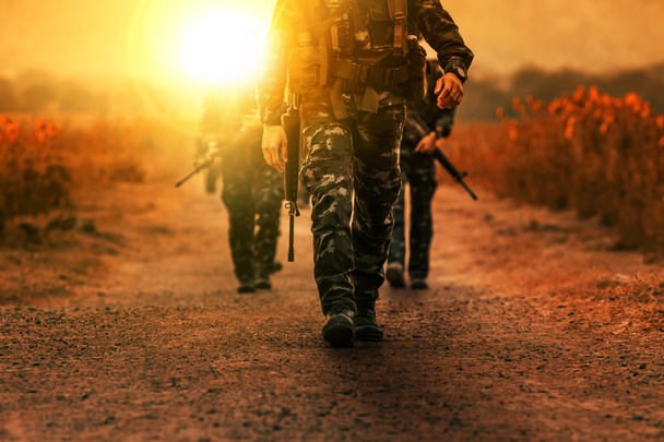 tropa do exército militar de patrulha de longo alcance
 - Foto, Imagem