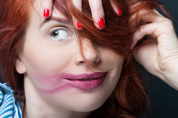 Красиві губи жінки дотепність
 - Фото, зображення