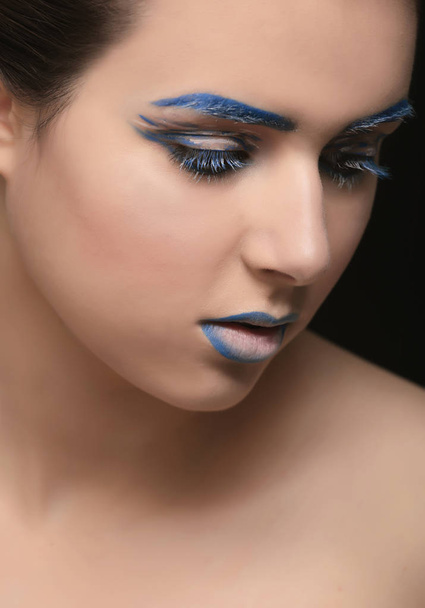 woman with creative makeup - Φωτογραφία, εικόνα