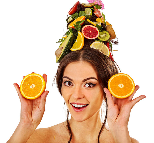 Haj maszk a friss gyümölcs a nő feje. - Fotó, kép