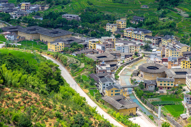 Luftaufnahme des Nanxi Tulou Clusters in Fujian, China - Foto, Bild