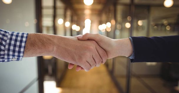 Business people shaking hands  - Фото, зображення