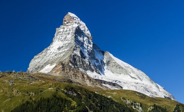 Matterhorn montaña, punto de referencia de Suiza
 - Foto, imagen
