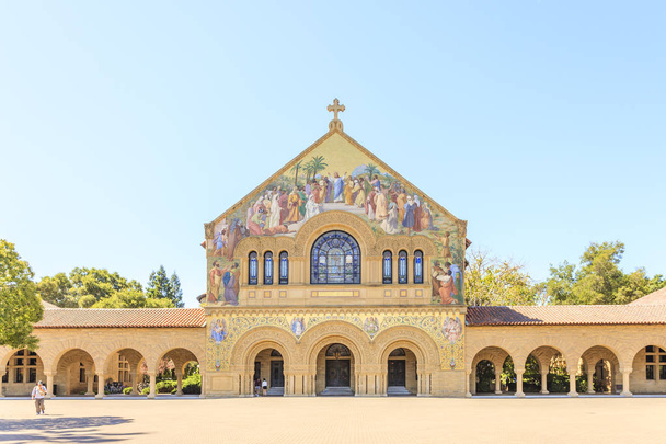 Universidad de Stanford en Paolo Alto
 - Foto, imagen
