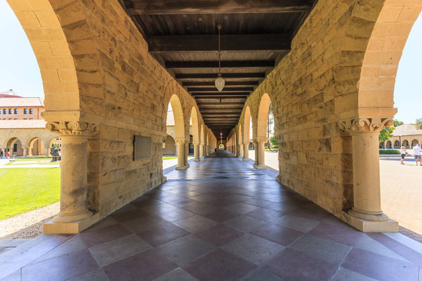 Stanford Üniversitesi'nde Paolo Alto - Fotoğraf, Görsel
