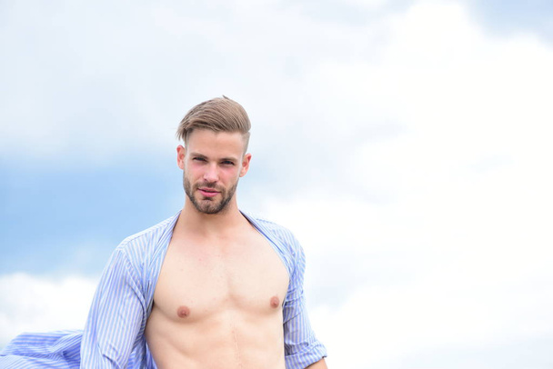 Morning concept. Sexy young macho on the sky. - Foto, Imagen