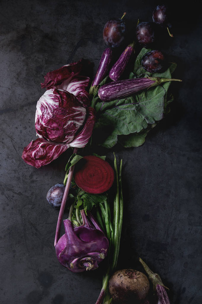 Assortment of purple vegetables - Photo, image