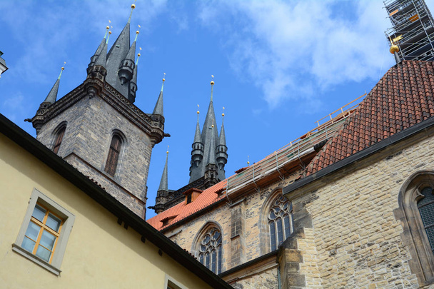 Tyn Kościół, Praga. - Zdjęcie, obraz