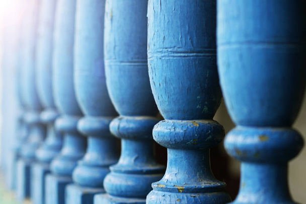 Trilho de madeira azul em estilo retro
 - Foto, Imagem