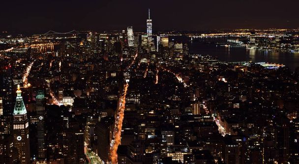 Skyline of Manhattan at Night - Φωτογραφία, εικόνα