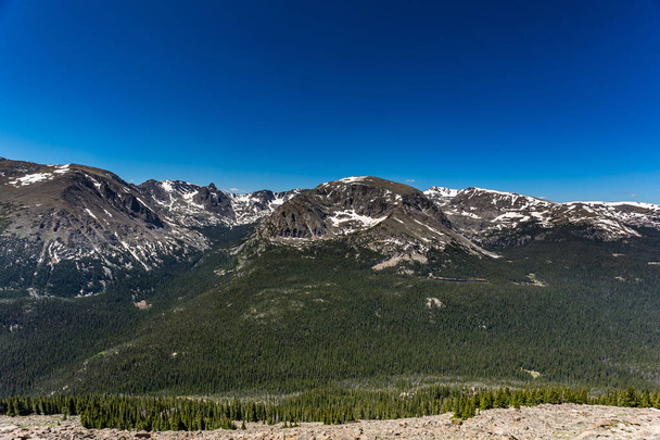 Nyomvonal gerincút a Rocky Mountain nemzeti parkban  - Fotó, kép