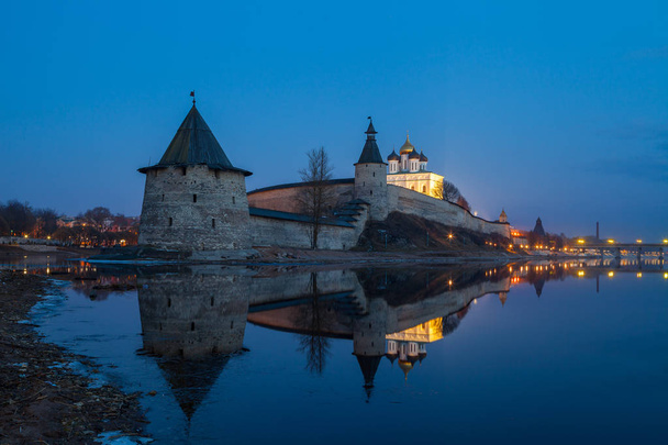Pskov Kremlin at the confluence of two rivers, the Great and Pskov at night. Russia. - Photo, Image