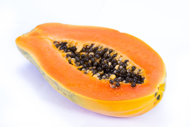 Bio-Papaya halbiert  - Foto, Bild