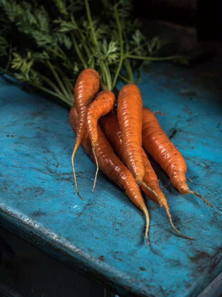 Carrots bunch freshness harvest carotene antioxidant vitamin for recipes - Foto, afbeelding