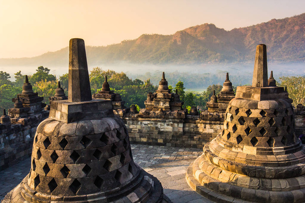 Borobudur Tapınağı, yogyakarta, java, Endonezya. - Fotoğraf, Görsel