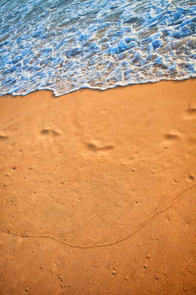Океанських хвиль і пляж на острові Пхукет - Фото, зображення