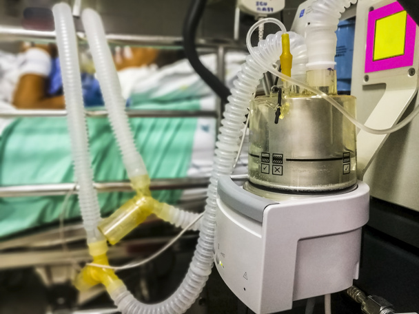 Maszyny do oddychania w oddziale intensywnej terapii - Zdjęcie, obraz