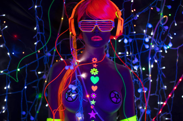 blask uv neon sexy disco cyber kobiece kobieta lalka robota zabawki elektroniczne - Zdjęcie, obraz
