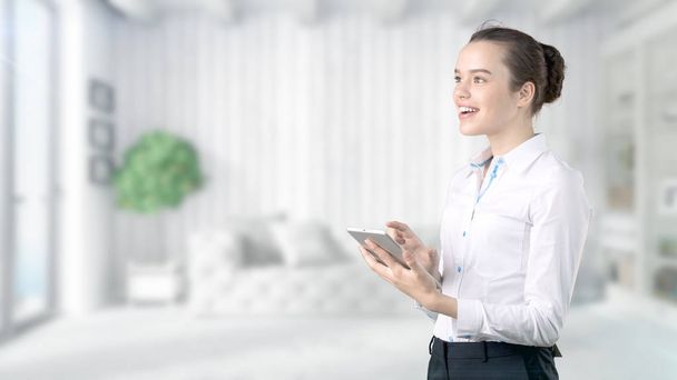 Young Business woman over interior background - Foto, Imagen