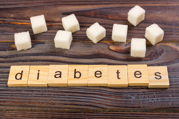 Rafine şeker diyabet blok ahşap harflerle - Fotoğraf, Görsel
