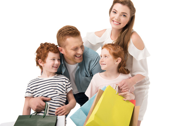 Onnellinen perhe ostoskassit
 - Valokuva, kuva