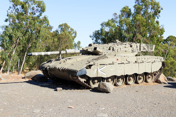 Izraelski czołg jest po Doomsday (wojny Jom Kippur) na Golan - Zdjęcie, obraz