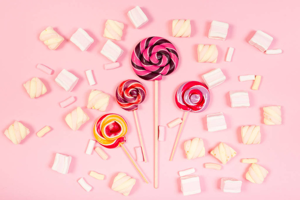 Dolci marshmallow con lecca-lecca
 - Foto, immagini