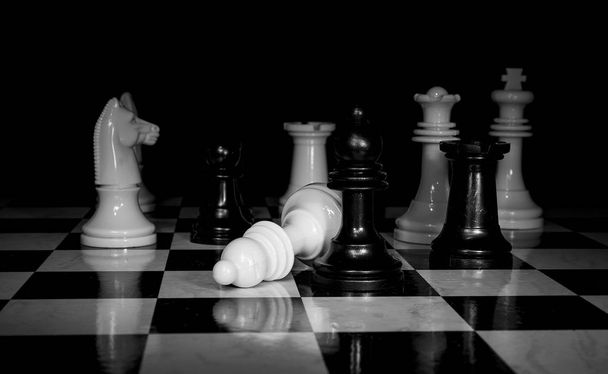 チェス ボード黒と白の写真 - 写真・画像