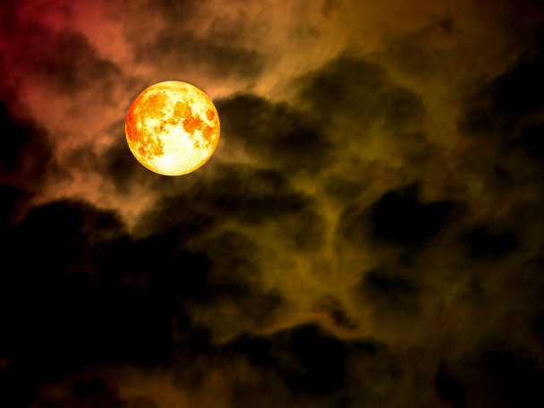 super luna llena de sangre en el cielo nocturno
 - Foto, imagen