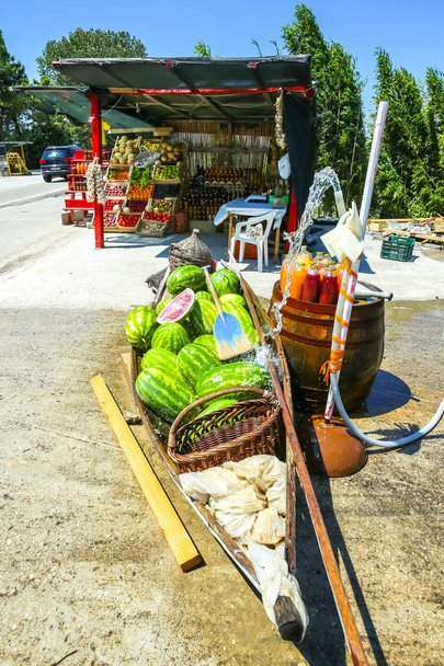 Arbuzy na stoisku żywności - Zdjęcie, obraz