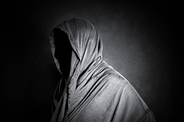 Ghostly figure in the dark  - Foto, Bild
