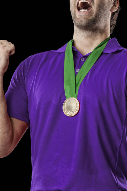 Golf Player in a purple shirt - Fotó, kép
