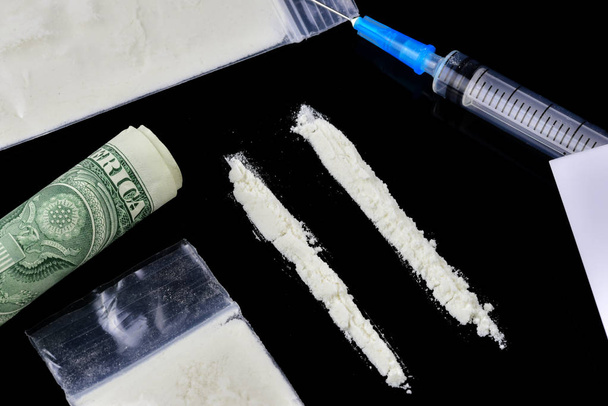 Drugs misbruik cocaïne - Foto, afbeelding