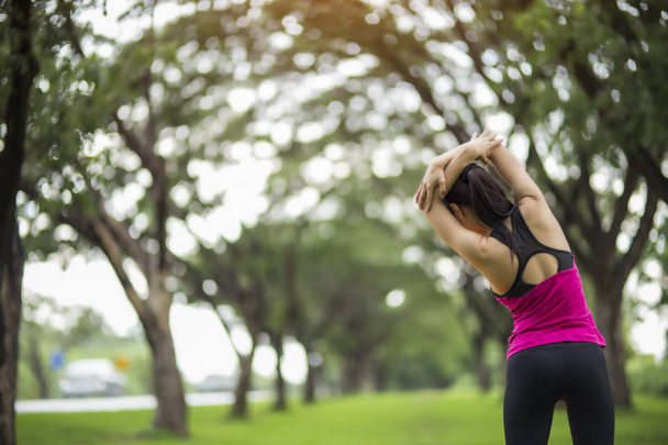 Women exercising.Women exercising in sunny bright light. - Photo, Image