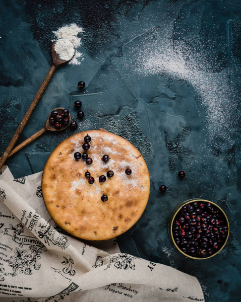 Pie with black currant - Fotografie, Obrázek
