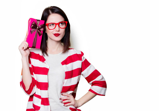 Woman in glasses with gift box - Φωτογραφία, εικόνα