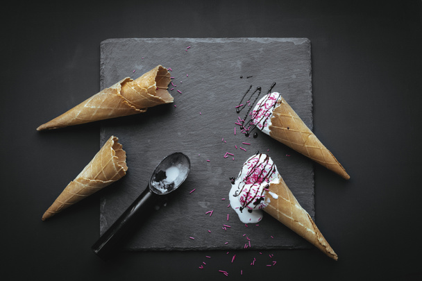 Crème glacée maison
  - Photo, image