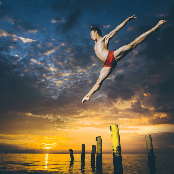 Ballet dancer in the air - Фото, зображення