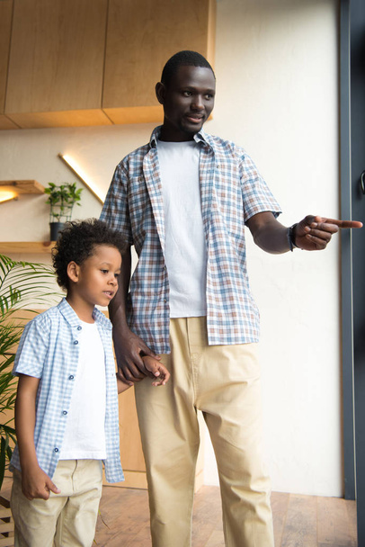 african american father and son  - 写真・画像